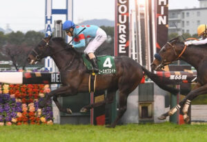 【毎日杯】ピースオブエイト逃げ切り３連勝！　重賞初制覇