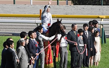 ドウデュース、ダービー勝って堂々「凱旋門賞」へ