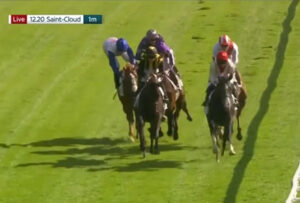 スミヨン、ひじ打ち被害馬の輸送費105万円を支払い示談成立