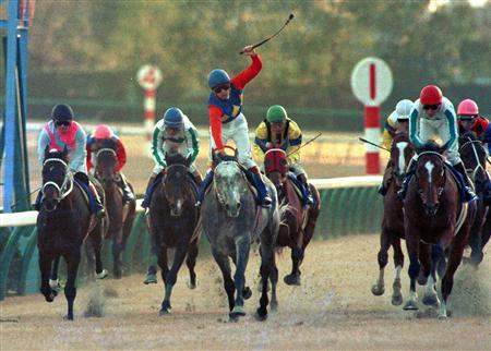 競馬が一番盛り上がった年って