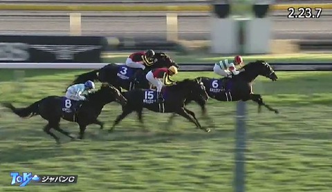 【競馬】ジャパンＣはムーア騎乗のヴェラアズールがＶ