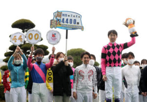 武豊(53)、前人未到のJRA通算4400勝を達成 「まだまだ未熟なんで」