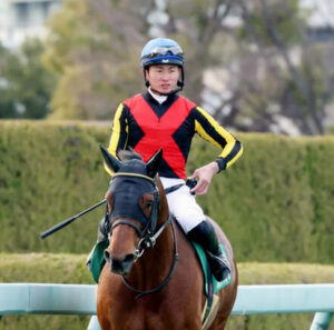 グレナディアガーズがレース中に骨折 全治６か月以上