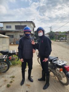 競馬の騎手「調教終わったし帰るか…」ﾌﾞﾛﾛ