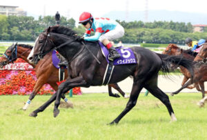 【宝塚記念】世界1位イクイノックスが大外差し切りV！国内外GI･4連勝を達成