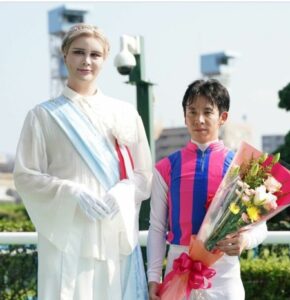 団野大成＆森調教師、北九州記念の表彰式www