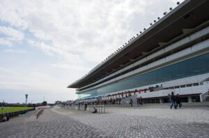 【JRA】騎手サイン転売などマナー悪化に言及