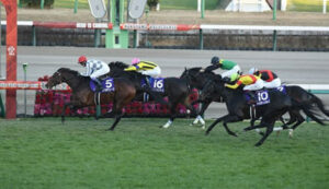 【有馬記念】ジャスティンパレス横山武史届かず4着