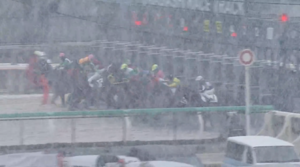 船橋競馬は降雪のため、3Rから開催取り止めに