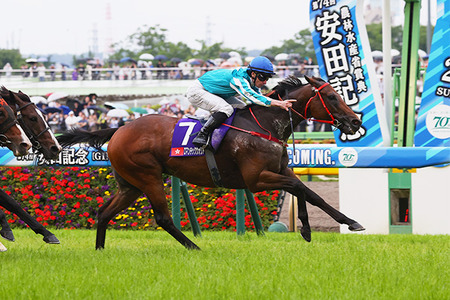 【悲報】イクイノックスが居なくなった日本競馬