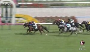 【競馬】鳴尾記念は岩田望騎乗のヨーホーレイクがＶ