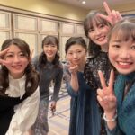 今村聖奈さんが女性騎手が大集合したプライベート写真を公開