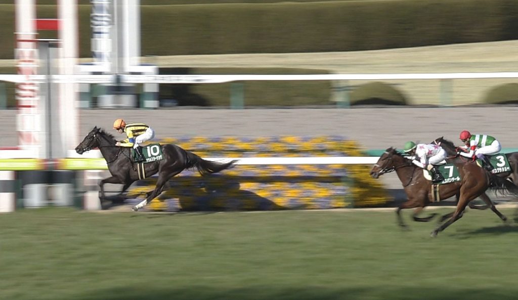 【競馬】【悲報】netkeibaリスグラシュー板住民「今回は前哨戦。本番ではソウルスターリングに勝つ。」
