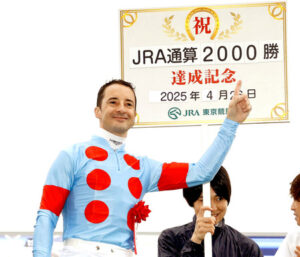 ルメール2000勝→9085戦目 武豊2000勝→10081戦目