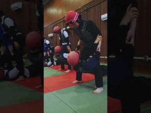 【競馬学校】競馬学校の生活を覗いてみよう！～フィジカルトレーニング編～ | JRA公式 #shorts